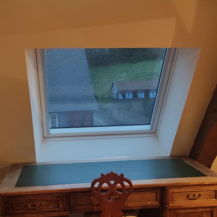 GITE AU PETIT RUISSEAU-Etage et combles-maison alsacienne 4 personnes 3 nuitées minimum Langensoultzbach Esterno foto